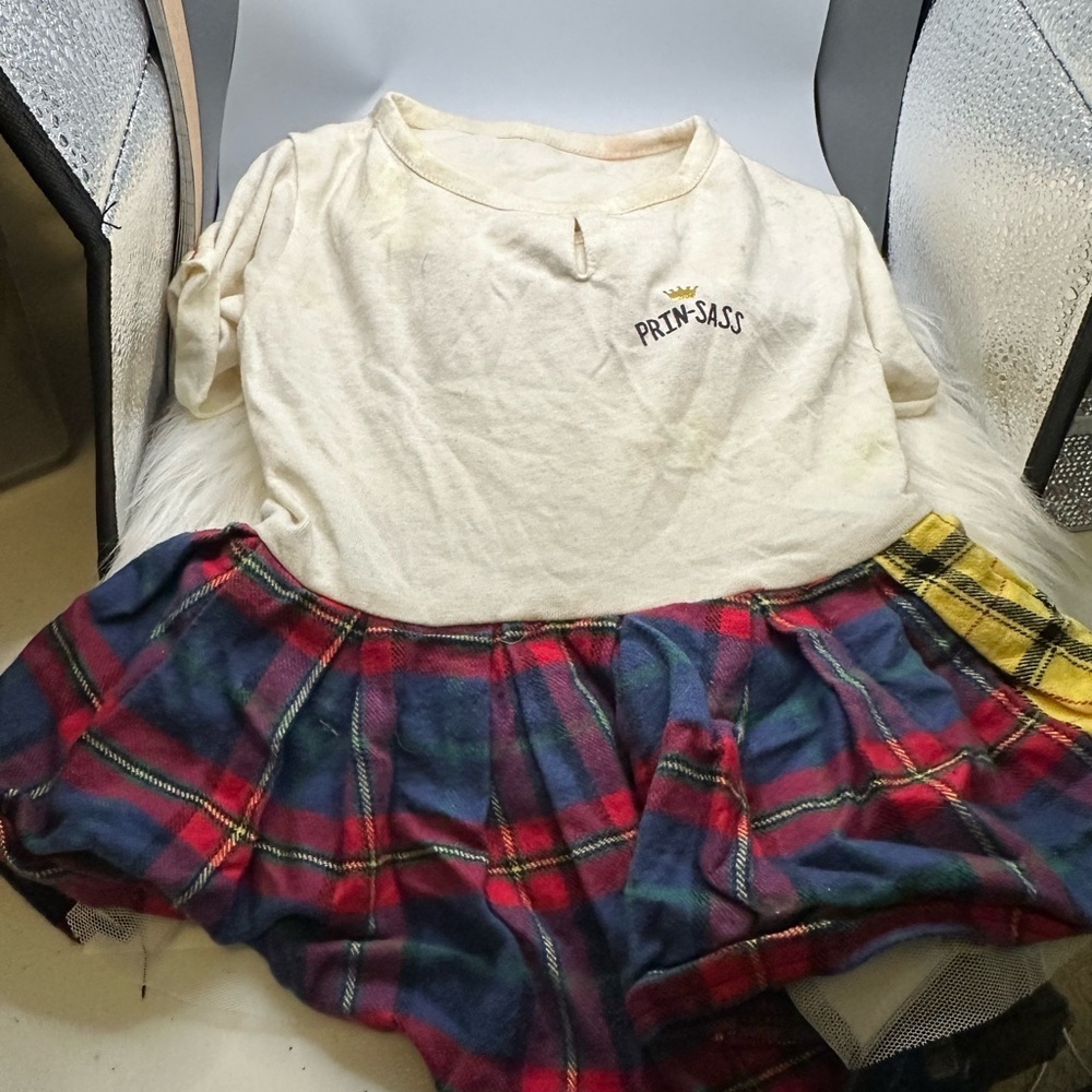🩷5/$10 Pet Plaid Skirt with Cream Top